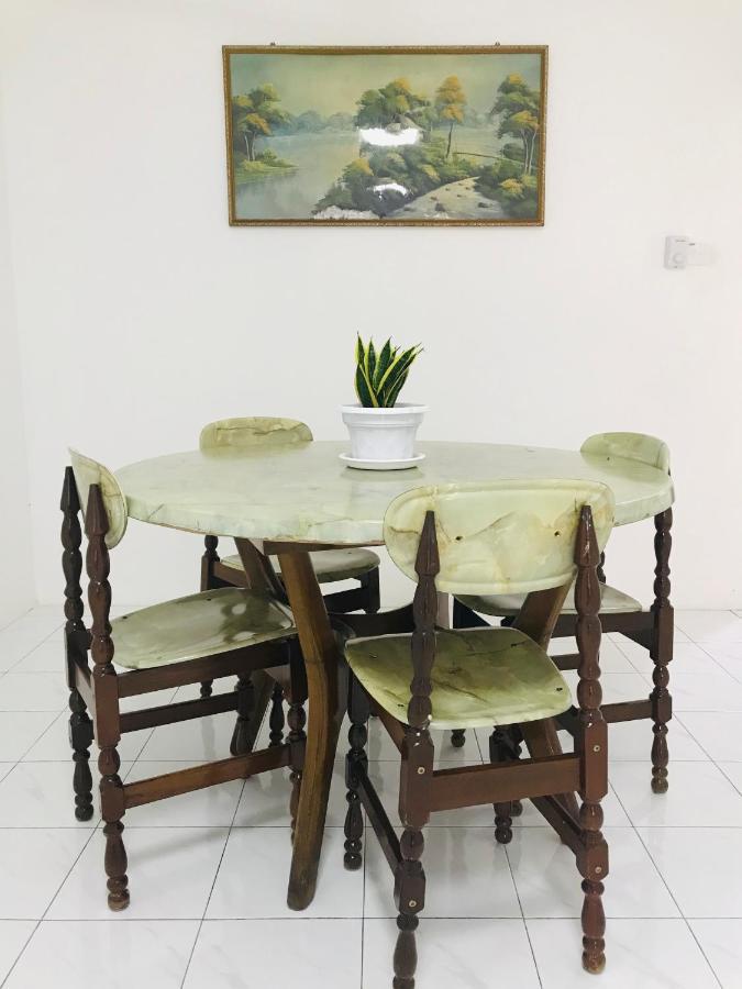 Alyn Home Batu Pahat II Wifi Coway Mohd Noor Extérieur photo