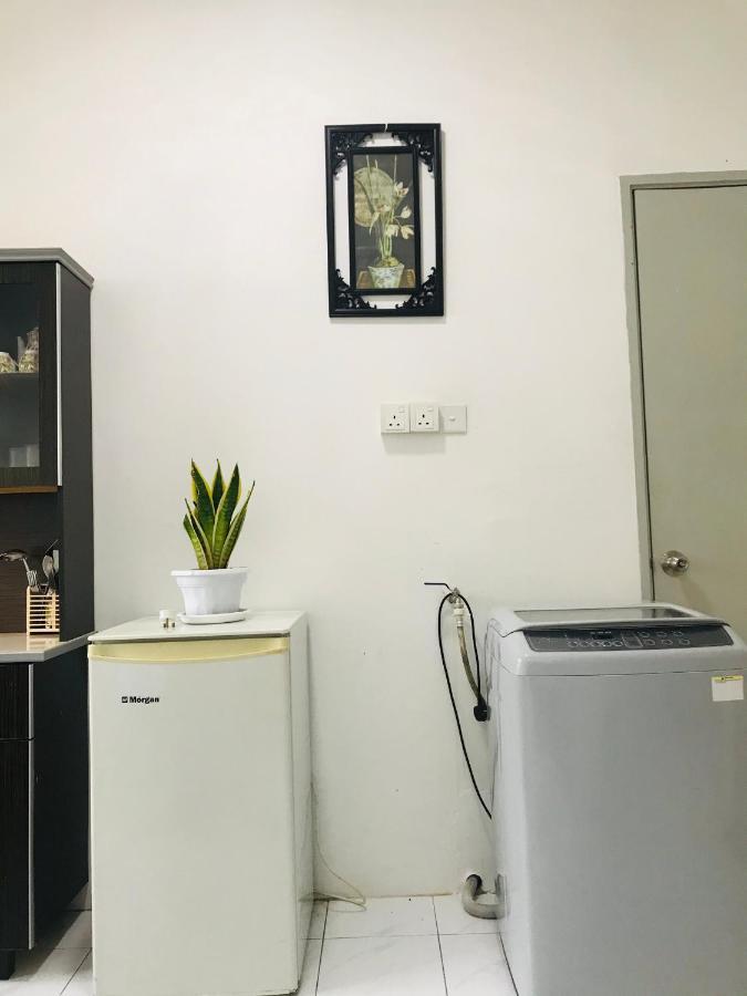 Alyn Home Batu Pahat II Wifi Coway Mohd Noor Extérieur photo
